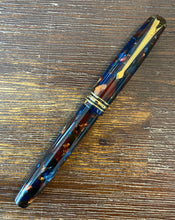 Load image into Gallery viewer, Conway Stewart Model 58 Autumn Limited Edition Fountain Pen
