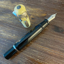 Load image into Gallery viewer, Delta Animals, Polar Bear Fountain Pen