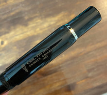 Load image into Gallery viewer, Delta Animals, Elephant Fountain Pen