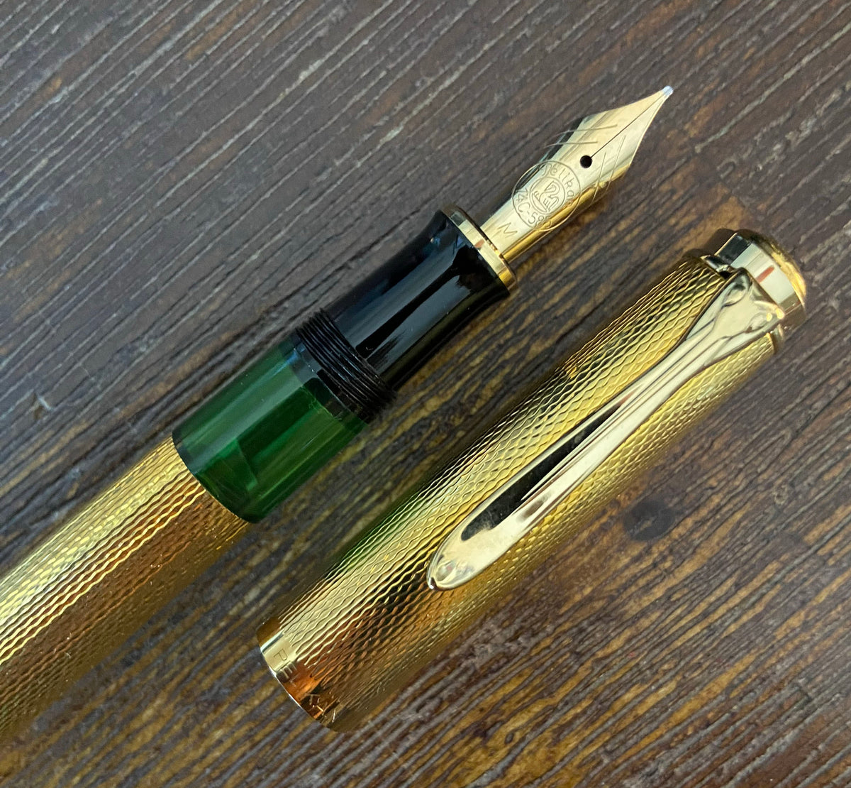 Pelikan M760ペリカン150周年記念 18K B木箱付 未使用品 詳細ページ