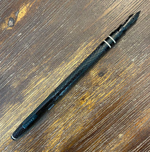 Load image into Gallery viewer, Cross Spire Collection, Fountain pen