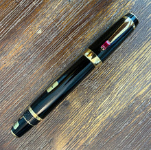 Load image into Gallery viewer, Montblanc Bohème Rouge Fountain Pen - Black, Ruby Jewel, Retractable, GP Trim