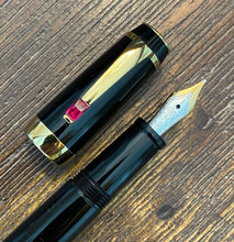 Load image into Gallery viewer, Montblanc Bohème Rouge Fountain Pen - Black, Ruby Jewel, Retractable, GP Trim
