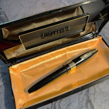 Load image into Gallery viewer, Sheaffer PFM III, Medium nib