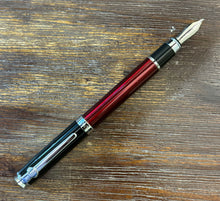 Load image into Gallery viewer, Duke, Red & Black