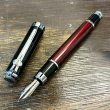 Load image into Gallery viewer, Duke, Red & Black