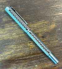 Load image into Gallery viewer, Duke, Siiver & Black, Octagon