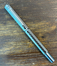 Load image into Gallery viewer, Duke, Siiver & Black, Octagon