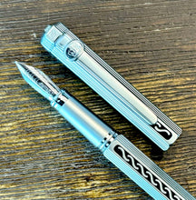 Load image into Gallery viewer, Duke, Siiver & Black, Octagon