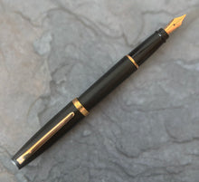 Load image into Gallery viewer, Aurora , E20-P Black Resin Fountain Pen