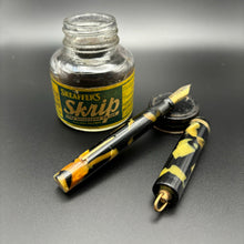 Load image into Gallery viewer, Ladies Sheaffer Ring top, Flat top