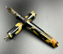 Load image into Gallery viewer, Ladies Sheaffer Ring top, Flat top