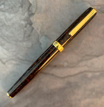 Load image into Gallery viewer, Diplomat, classic collection