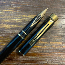 Load image into Gallery viewer, Sheaffer Targa, Black Laque