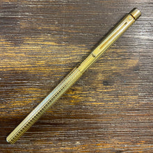 Load image into Gallery viewer, Sheaffer Targa  "Slim". Gold Geometric
