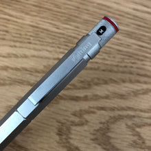 Load image into Gallery viewer, Rotring 600 fountain pen, Silver