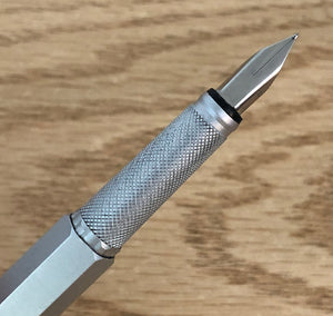 Rotring 600 fountain pen, Silver