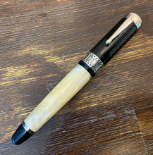 Load image into Gallery viewer, Delta Federico Fellini LE Fountain Pen (2001) Black & Ivory