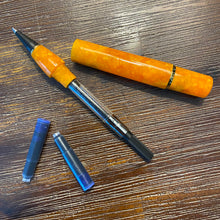 Load image into Gallery viewer, Delta Dolce Vita Oro Mid-size Vermeil Roller ball