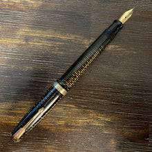 Load image into Gallery viewer, Parker Vacumatic, Golden Pearl