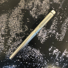 Load image into Gallery viewer, Sheaffer Targa, 1008 - Silver plated Barleycorn