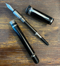 Load image into Gallery viewer, Dunhill Sentryman, Palladium plated