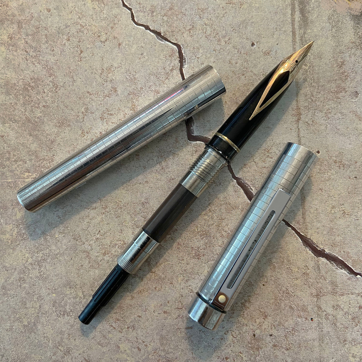 Sheaffer Targa, 1006 Sterling silver finish in a chequered pattern