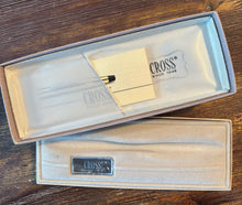 Load image into Gallery viewer, Cross single, Pen Box, Grey Ball pen # 2102, 1990's