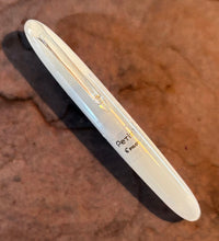 Load image into Gallery viewer, Pilot Petit1