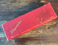 Load image into Gallery viewer, Waterman's Skywriter single Pen Box 1940's