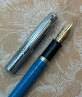 Sheaffer Cartridge Pen Blue barrel, chrome cap
