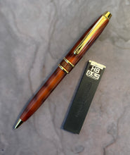 Load image into Gallery viewer, Bill Blass 0.5mm, Red