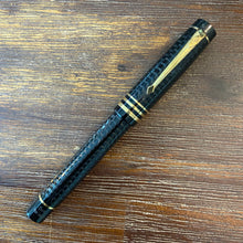 Load image into Gallery viewer, Conway Stewart Duro Heritage Fountain Pen, No.14