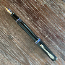Load image into Gallery viewer, Visconti Midnight Voyager Black  fountain pen