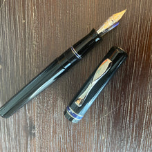 Load image into Gallery viewer, Visconti Midnight Voyager Black  fountain pen