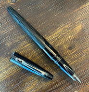 Sheaffer Intrigue, shiny black / stencilled matte black