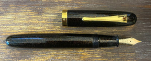 Ban-ie Brown Glitter Urushi Fountain Pen