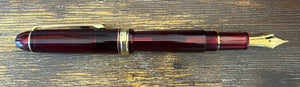 Platinum #3776 Century Fountain Pen - Bourgogne/Gold