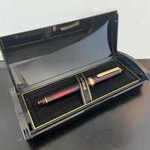 Load image into Gallery viewer, Platinum #3776 Century Fountain Pen - Bourgogne/Gold