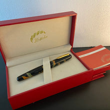 Load image into Gallery viewer, Stipula Eagle, Maki-e Limited Edition Fountain Pen