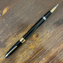 Load image into Gallery viewer, Sheaffer Valliant Snorkel, Black