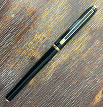 Load image into Gallery viewer, Cross Signature Rollerball , Black lacquer
