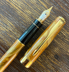 Parker Sonnet I Fountain Pen - Chinese Lacquer Amber