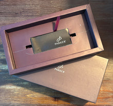 Load image into Gallery viewer, Parker Duofold Box 1990's