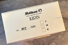 Load image into Gallery viewer, Pelikan- Kirin Calligraphy - Pen Box