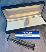 Load image into Gallery viewer, Sailor single, - Pen Box 1990's