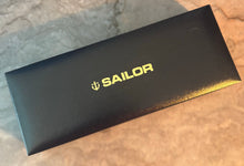 Load image into Gallery viewer, Sailor single, - Pen Box 1990's