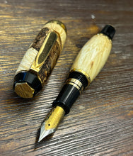 Load image into Gallery viewer, Handcrafted Wooden Fountain Pen, Brown