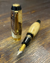 Load image into Gallery viewer, Handcrafted Wooden Fountain Pen, Brown