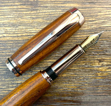 Load image into Gallery viewer, Handcrafted Light Maple Wooden Fountain pen